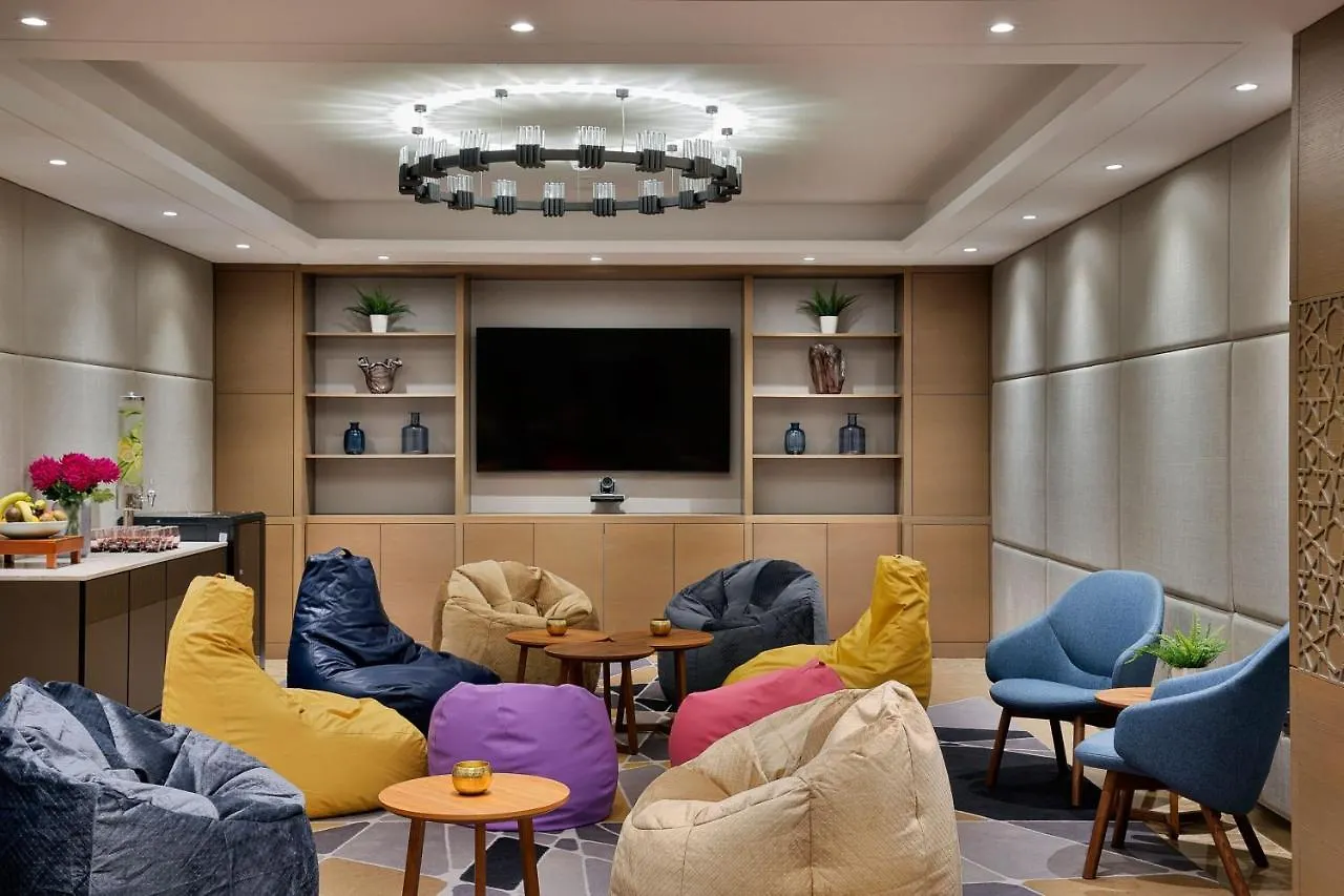 **** Отель Courtyard By Marriott Culture Village, Дубай ОАЭ